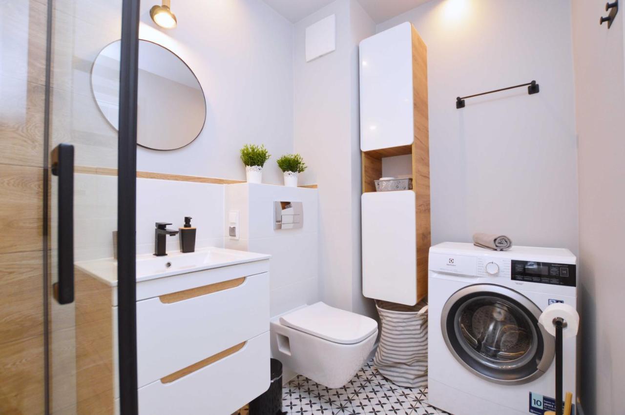 Nowoczesne Apartamenty 3City W Gdansku Z Parkingiem By Noclegi Renters Exteriör bild
