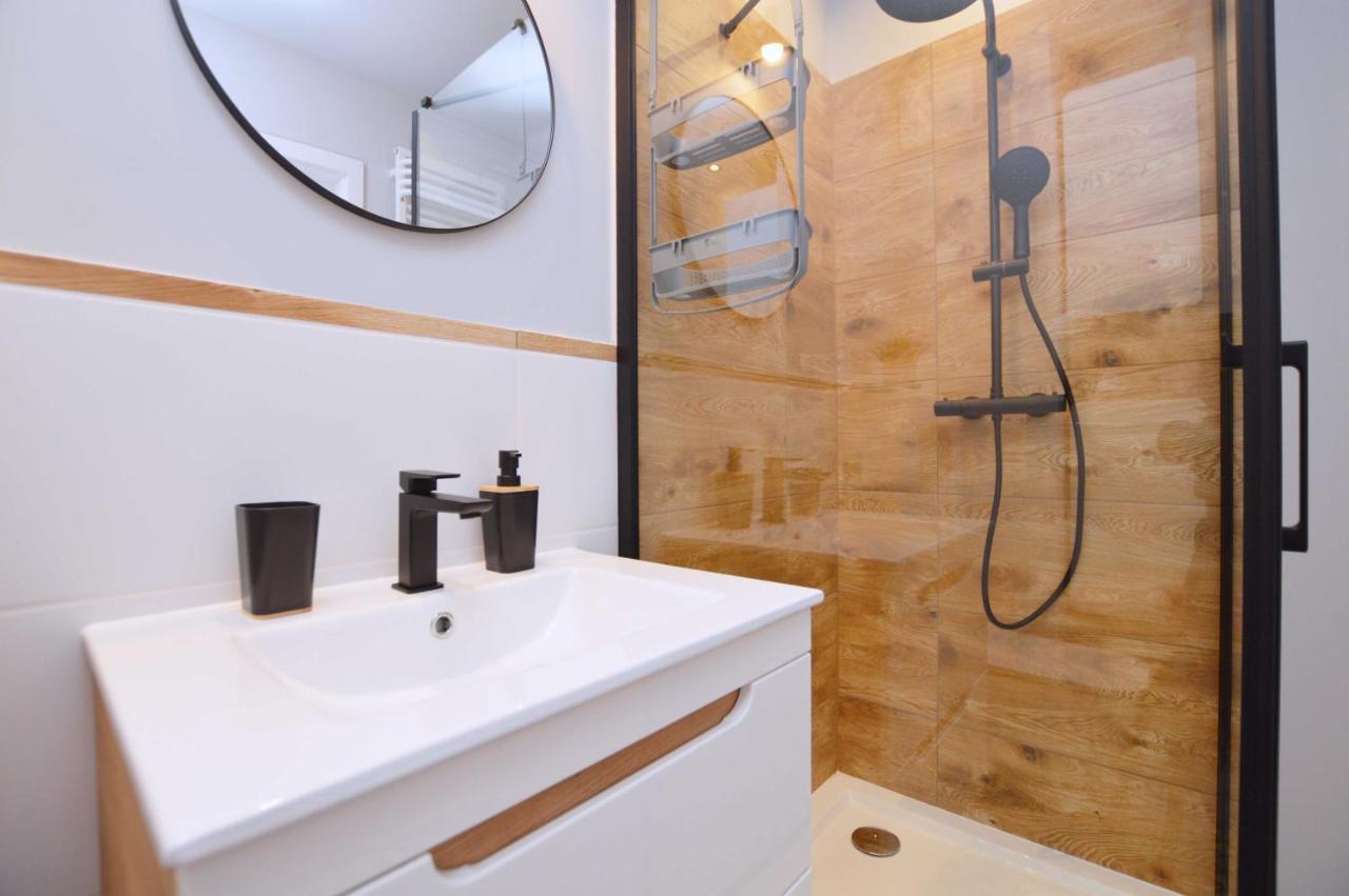 Nowoczesne Apartamenty 3City W Gdansku Z Parkingiem By Noclegi Renters Exteriör bild